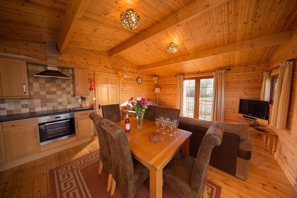 Wall Eden Farm - Luxury Log Cabins And Glamping Highbridge Kültér fotó